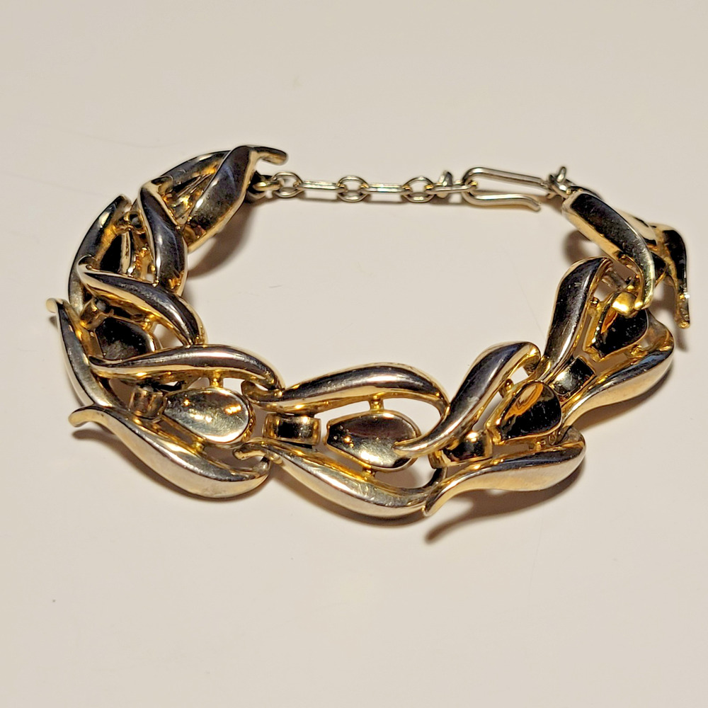 Vintage Crown Trifari Alfred Philippe Pat Pend Gold Tone Link Bracelet 1940s